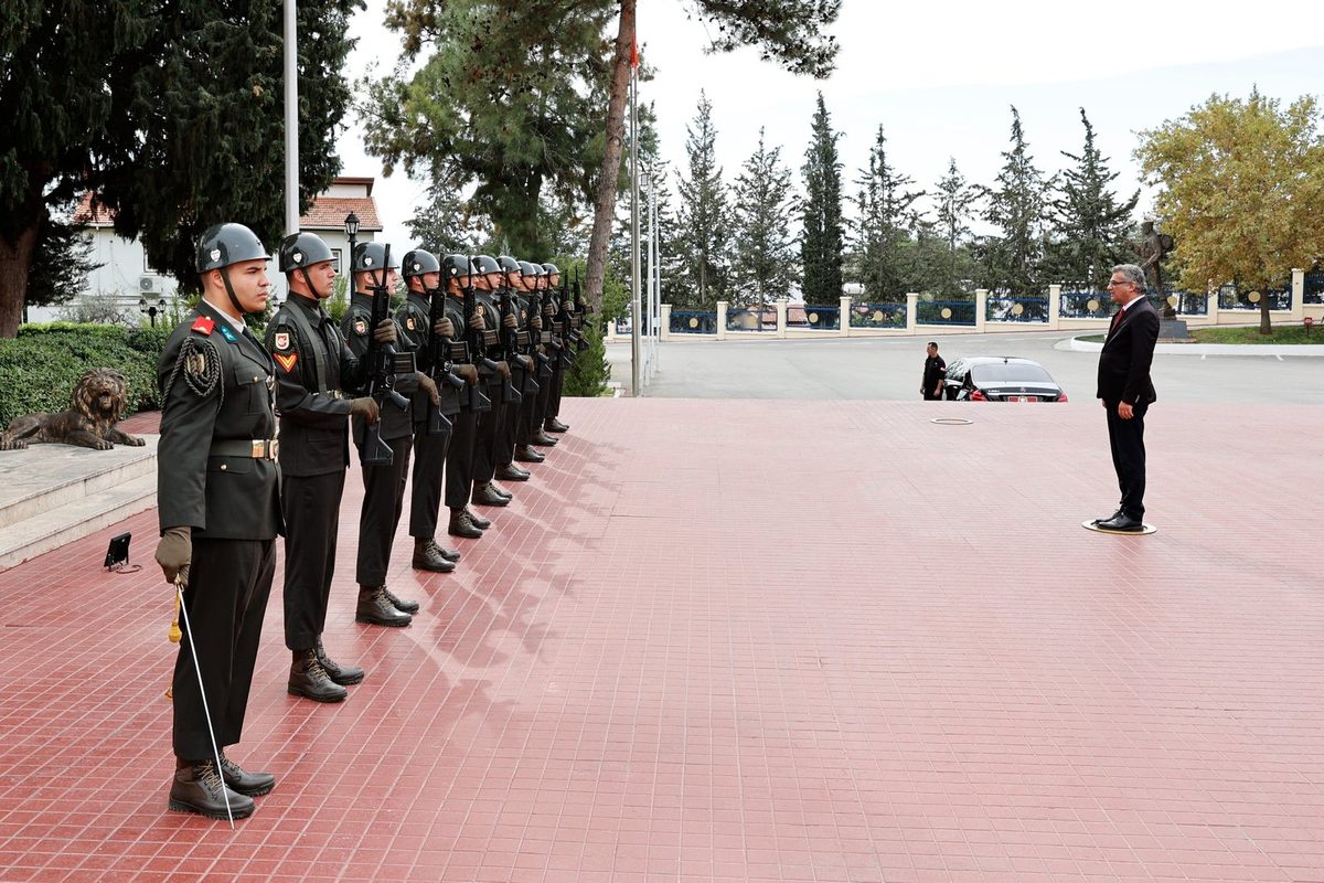 Cumhurbaşkanı Erhürman, Tümgeneral Bilir'i ziyaret etti — 1. fotoğraf