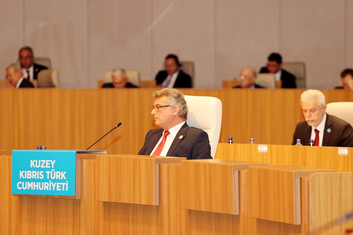 Erhürman: "Dünyayla bütünleşme ve çözüm arayışları birbirini güçlendiren süreçlerdir" — 3. fotoğraf