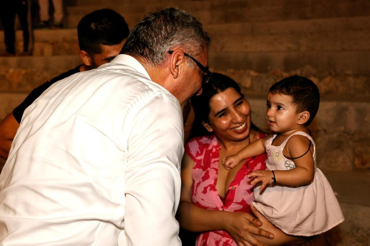 Erhürman ve eşi, Uluslararası Halk Dansları Festivali açılışına katıldı — 3. fotoğraf