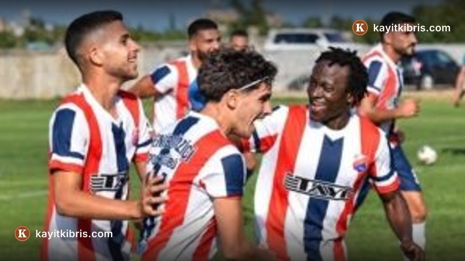 AKSA Birinci Lig'de derbide kazanan Yeniboğaziçi oldu: 1-2