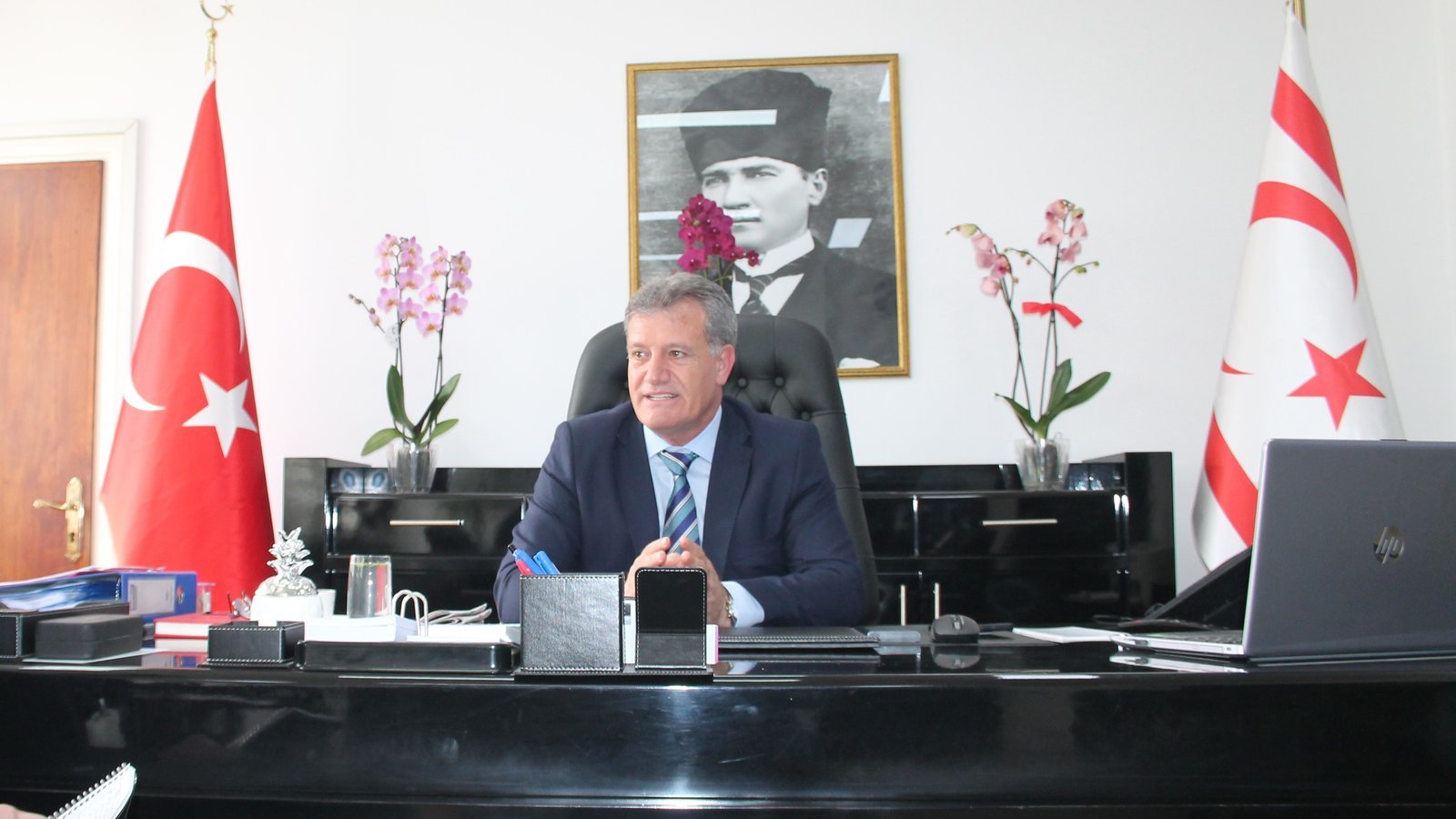 Bakan Arıklı, dokunulmazlığının kaldırılmasını isteyecek