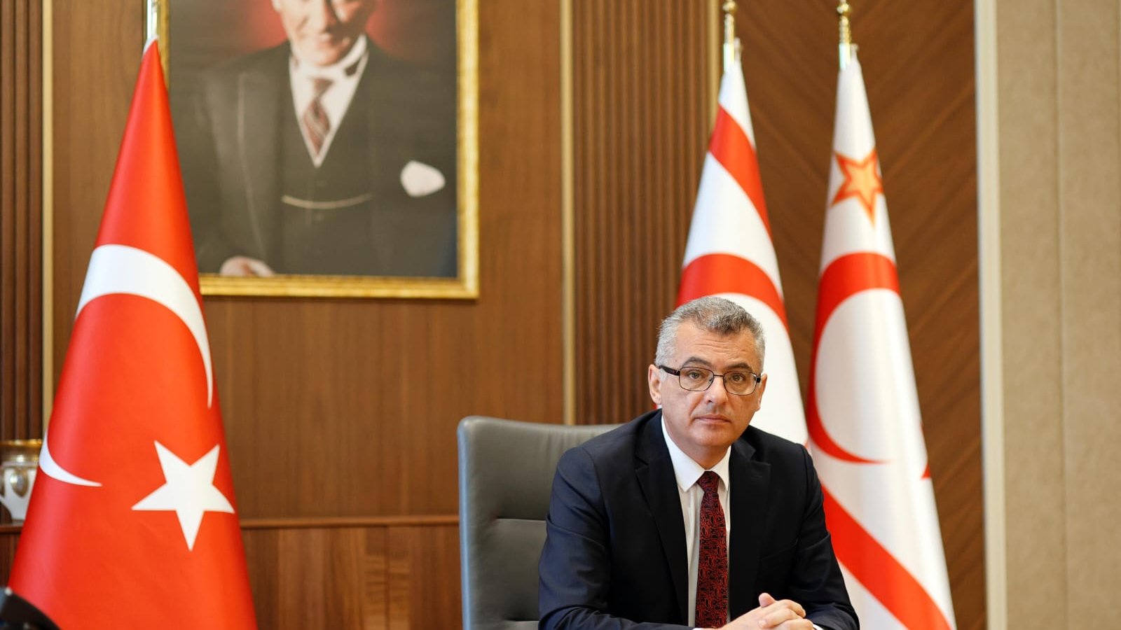 Erhürman: Adada güven için önce gençler arasında güven sağlanmalı