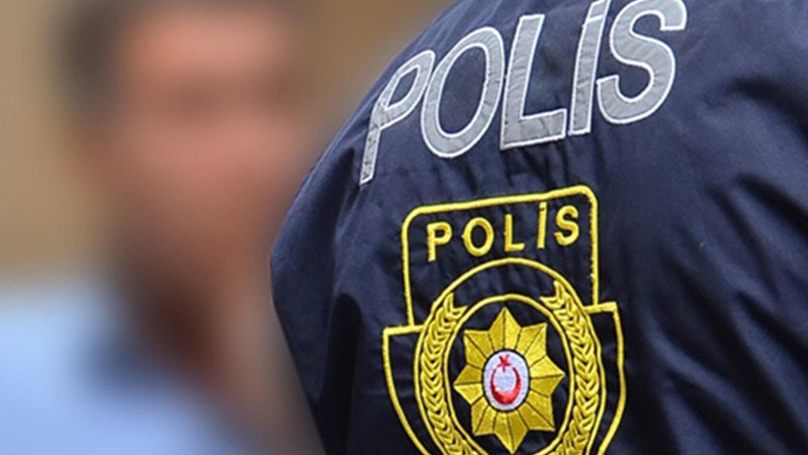 Girne'de yaya geçidinde yavaş geçtiği için 81 yaşındaki adamı darp etti