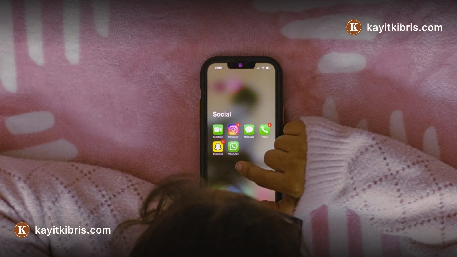 Güney Kıbrıs'ta sosyal medyaya erişim yaşı 15'e çıkarılıyor