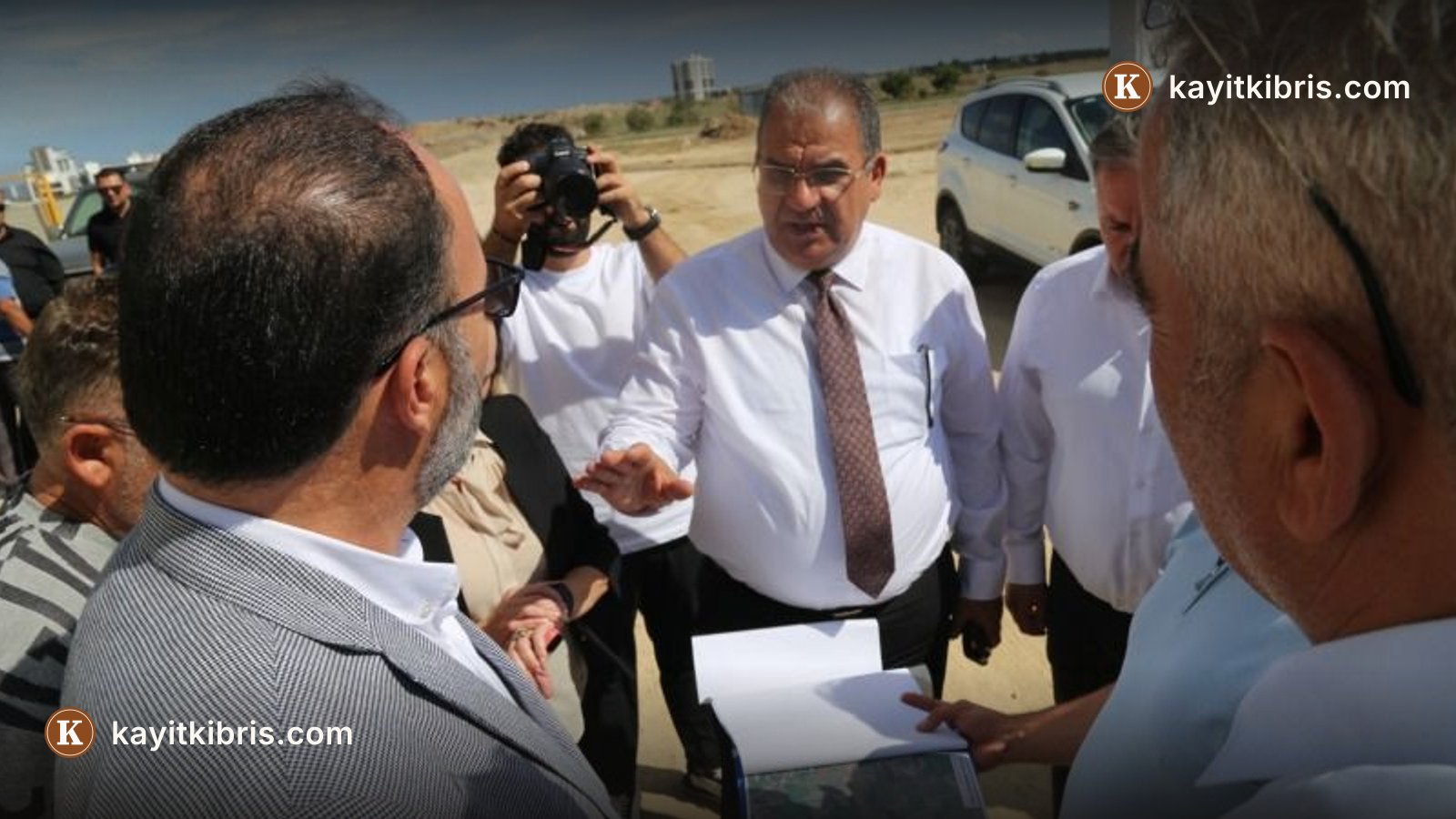İskele'de kırsal yol bağlantıları için Bakanlık ve belediye bir araya geldi