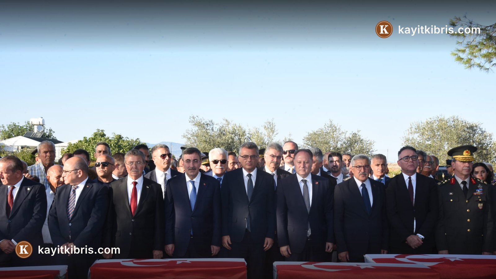 Kimlik tespiti tamamlanan 15 şehit Atlılar Şehitliği'nde defnedildi