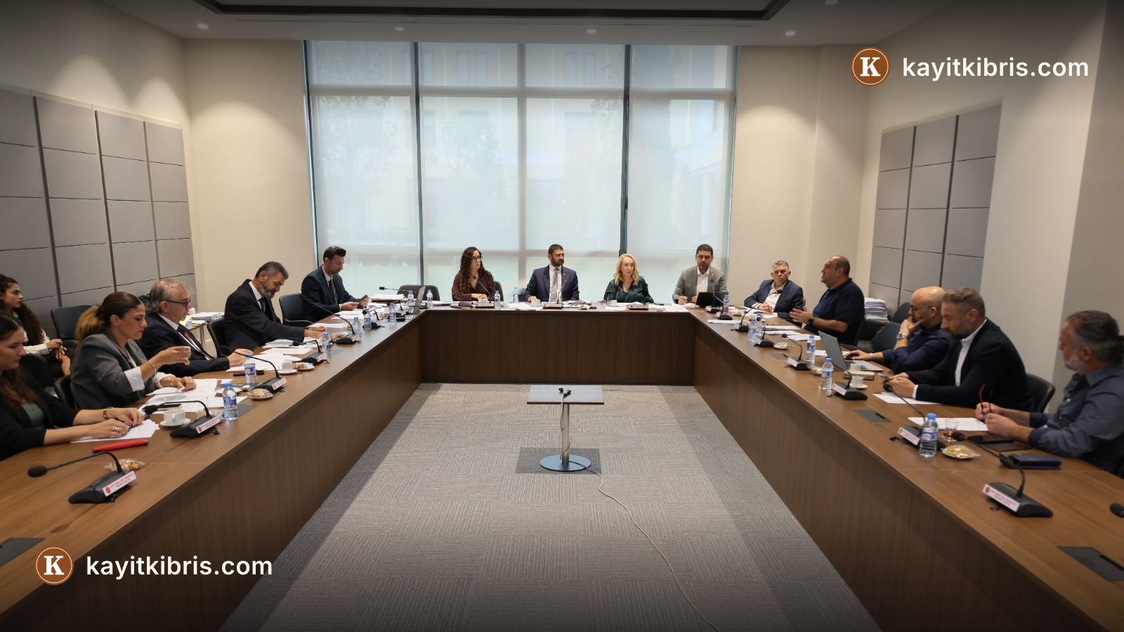Meclis Komitesi iki yasa tasarısını Genel Kurul'a sevk etti