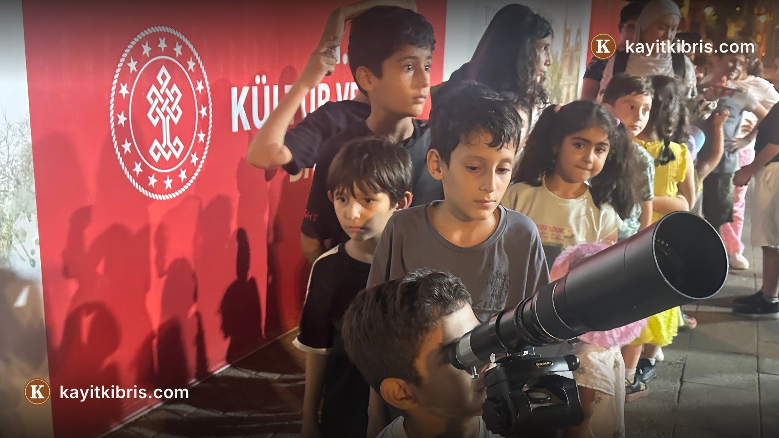 SAMTAY Vakfı Gazimağusa'da gökyüzü gözlem programı düzenledi