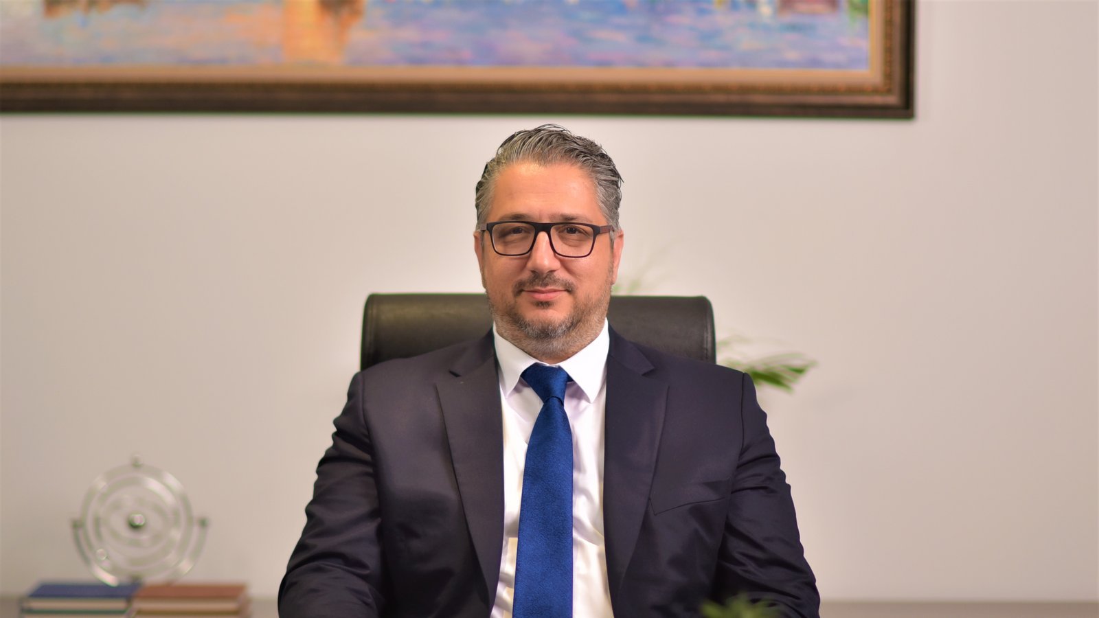 Şenkul: Gemi seferleri yok, uçak bileti 22 bin TL'ye çıktı