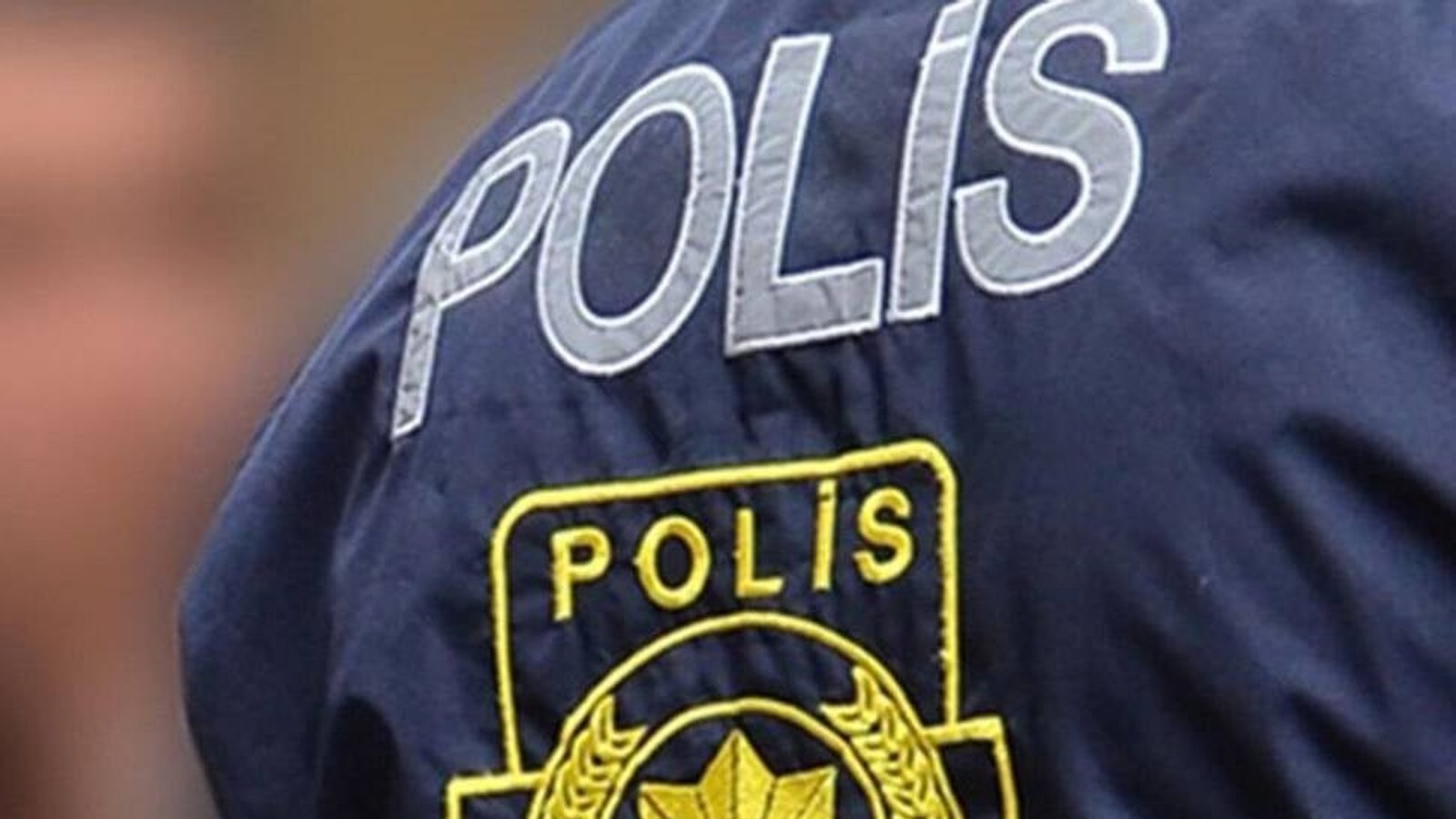 Ülke genelinde izinsiz ikamet eden 10 kişi tutuklandı