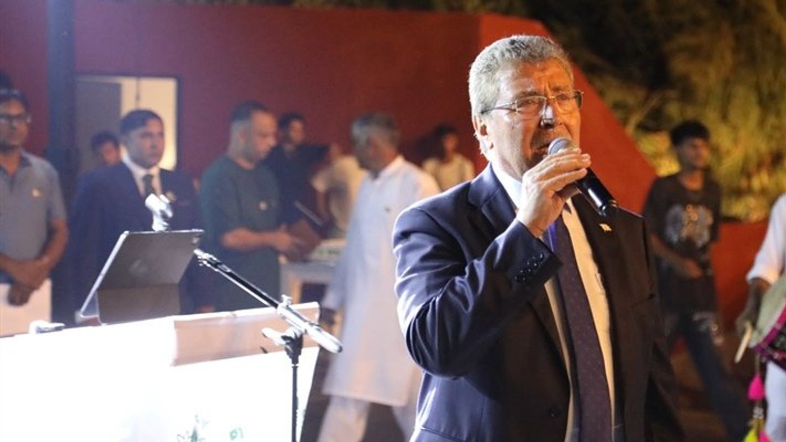 Üstel, Lefkoşa seçim çalışmaları kapsamında örgütleri ziyaret etti