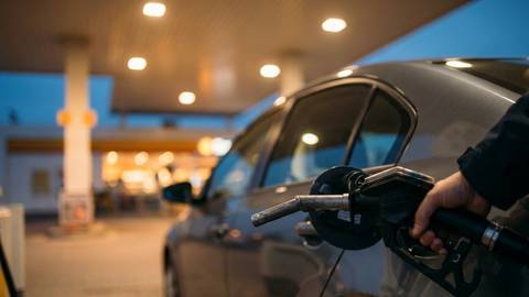 ABD-İran geriliminde petrol fiyatları 100 dolara yaklaştı