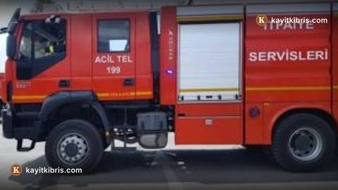 Aydınköy'de park halindeki araçta yangın çıktı