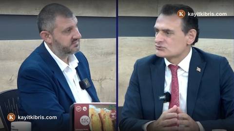 Bakan Oğuz: Vatandaşlıklar teamüllere göre veriliyor, siyasi baskı yok