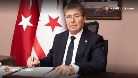 Başbakan Üstel: Bana yönelik 'asacağız, öldüreceğiz' tehditlerine varıldı