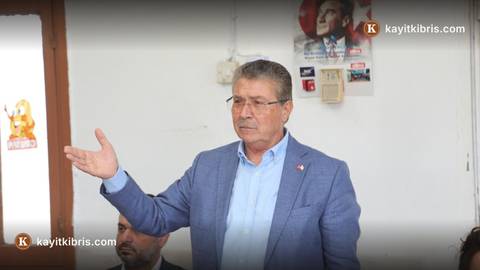 Başbakan Üstel bazı Karpaz köylerini ziyaret etti