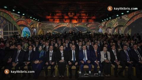 Cumhuriyet Meclisi'nden dört vekil Ankara'daki Türk Dünyası Forumu'na katıldı