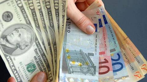 Döviz kurları: Dolar 48,27, Euro 56,20, Sterlin 65,60 TL