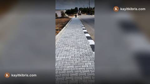 Erenköy-Karpaz Belediyesi Gelincik köyünde altyapı çalışması yürütüyor