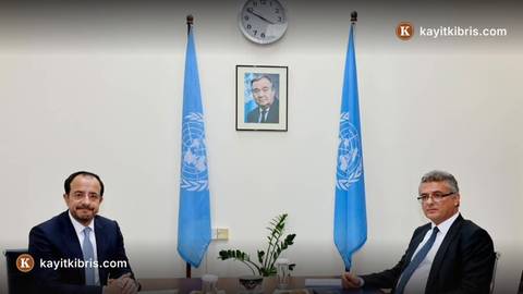 Erhürman ile Hristodulidis'in liderler görüşmesi ara bölgede başladı