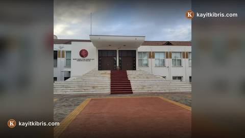 Erhürman karma oy düzenlemesini Meclis'e iade etti, Üstel'den yanıt geldi