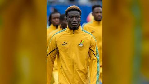 Fenerbahçe, stoper transferinde Kojo Peprah Oppong'da anlaştı