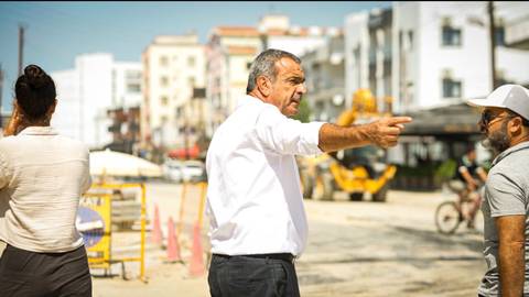 Gazimağusa Belediye Başkanı Uluçay, bulvar düzenleme çalışmalarını inceledi