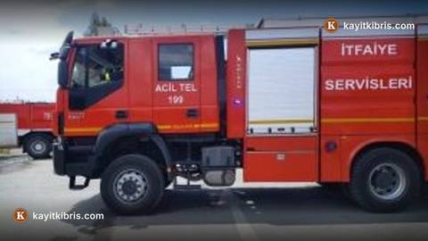 Girne-Lefkoşa Anayolu ve Girne'de iki araç yangını: Maddi hasar oluştu