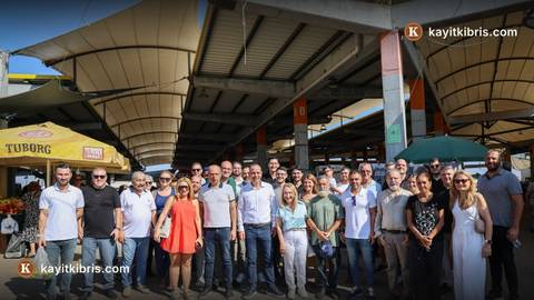 Harmancı, Lefkoşa Açık Pazarı'nı ziyaret etti