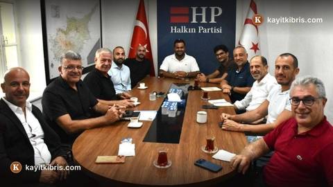 HP lideri Özersay, İnşaat Müteahhitleri Birliği heyetini kabul etti