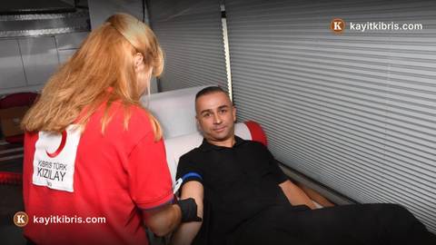 İtfaiye Haftası'nda itfaiye ve polis mensupları kan bağışında bulundu