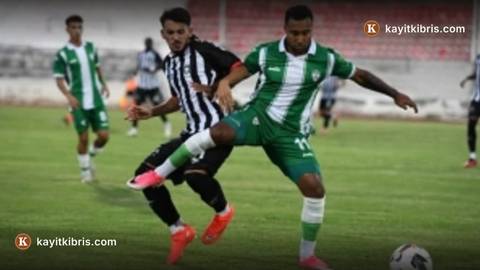 Karşıyaka, Yenicami'yi Wesley N. McDonald'ın 2 golüyle 2-0 yendi