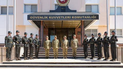 Kıbrıs Türk Barış Kuvvetleri Komutanlığı'nda devir teslim töreni