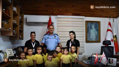 Küçücüğüm Okul Öncesi öğrencileri Güzelyurt Polis Müdürlüğü'nü ziyaret etti
