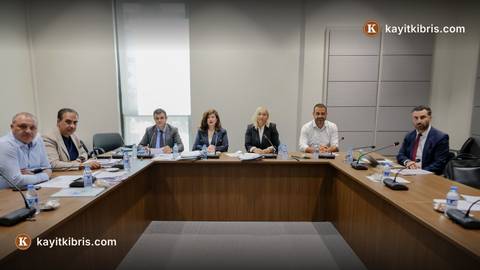 Meclis komitesi YÖDAK üyeliklerini ve iki yasa tasarısını Genel Kurul'a sevk etti