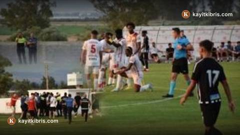 Mesarya, kırmızı kartlı gergin maçta Yenicami'yi 3-0 mağlup etti