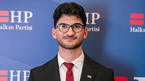 Onur Güler: İzolasyonlar gençleri Kıbrıs sorunundan uzaklaştırıyor