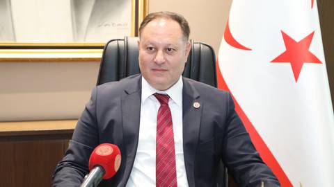 Öztürler: Rumların Barcelona kampına tavrı dünyaya gösterilmeli