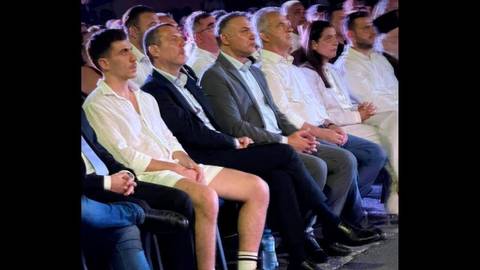 Paralimni'deki İsak-Solomu anma töreninde Panayotu'nun kıyafeti eleştirildi