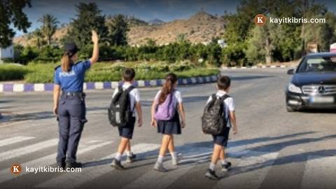 Polis, Güvenli Okul Projesi kapsamında okul çevresi denetimlerini artırdı