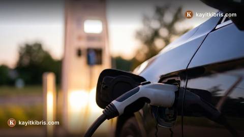Tesla'nın Austin'deki robotaksisi 10 dakikalık yolu 70 dakikada tamamladı