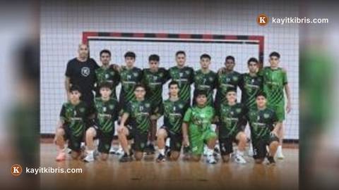 U16 Hentbol Ligi'nde UKÜ ve Şahlan sahadan galip ayrıldı