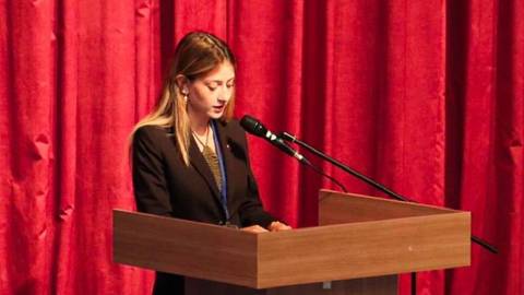 Yasemin Aygın: Kamu kurumu şirketin evrak memuru değildir