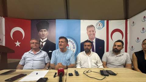 YDP Genel Başkanı Erhan Arıklı hükümetten çekilme kararı aldıklarını duyurdu