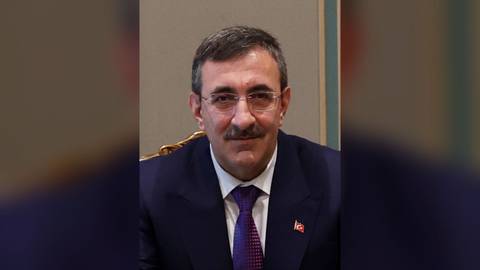Yılmaz: Milli gelirin 2026 sonunda 1,8 trilyon doları geçmesini bekliyoruz